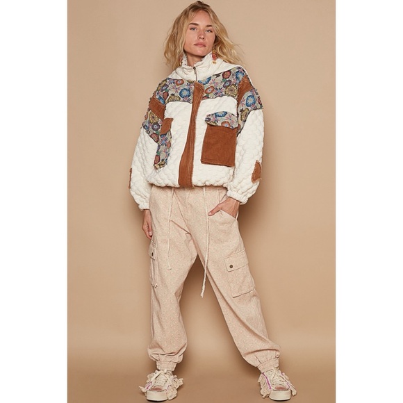 POL Cream Quilted Mock Neck Jacket with Floral Jacquard Contrast - Picture 7 of 9